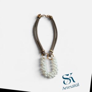 Colar pérolas em gota